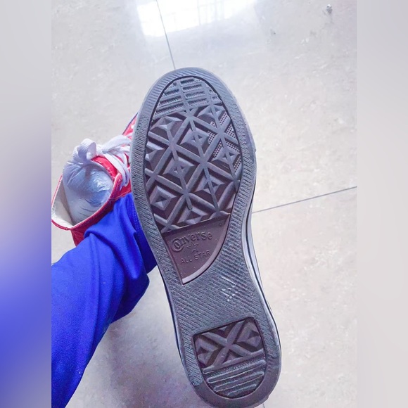 CONVERSE ALL STAR RED CHUCK TAYLOR SNEAKERS CLASSIC HIGH TOP WOMEN'S‎ SZ 6 - Picture 8 of 9